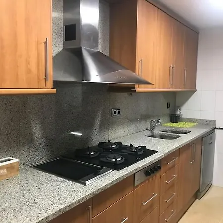 Apartamento And Elegant Apartment. Salt
